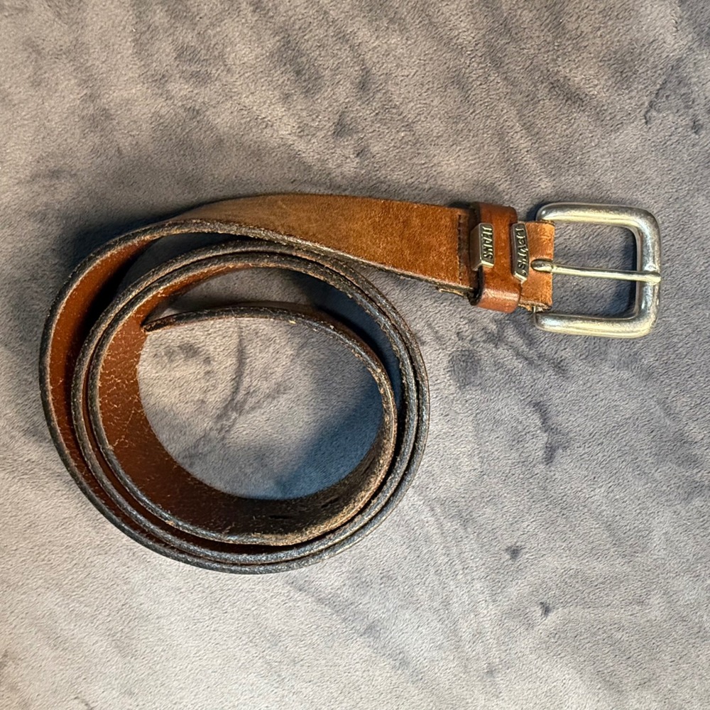 Levi's vintage leather belt silver buckle full grain Size 42 brown